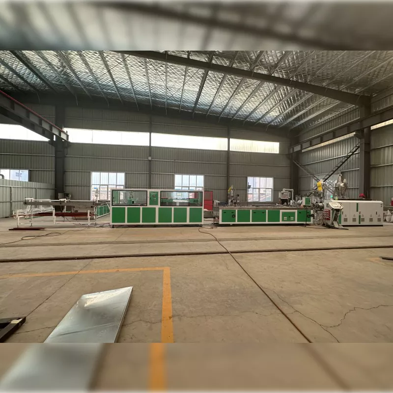 Ang PVC Outdoor Co-Extrusion Floor Production Equipment ba ay isang makabuluhang pokus sa kasalukuyang industriya?